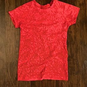 Lululemon Swiftly 2.0